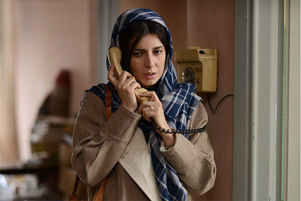 لیلا حاتمی در نمایی از فیلم «بمب، یک عاشقانه»