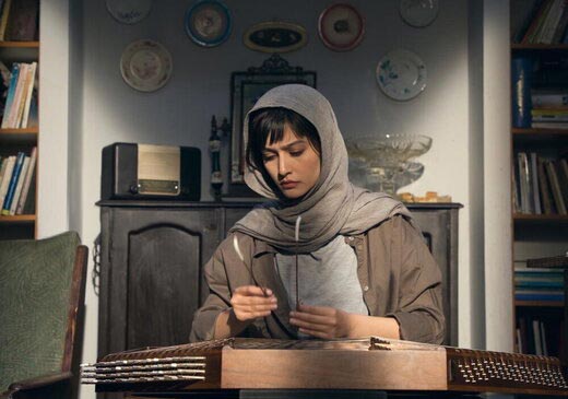 پردیس احمدیه در نمایی از فیلم «لامینور» ساخته داریوش مهرجویی